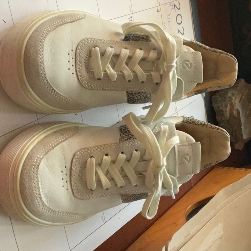 ECCO Sneakers Sz39/8.5